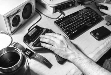  PG狼人传奇：经典改编的多人连麦休闲策略卡牌杀（PG狼人传奇）